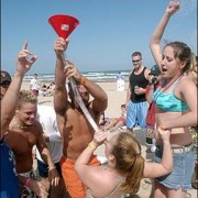 GIRLS GONE WILD? SEVEN TIPS TO HANDLE SPRING BREAK