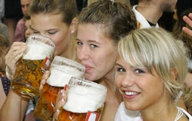 girls_chugging_beer - Total Life Counseling for Children, Teens, Adolescents and Adults in Orlando Winter Park Clermont Lake Mary and Central Florida