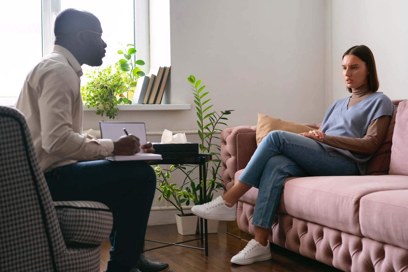 Dallas anger Therapy session where woman is getting help