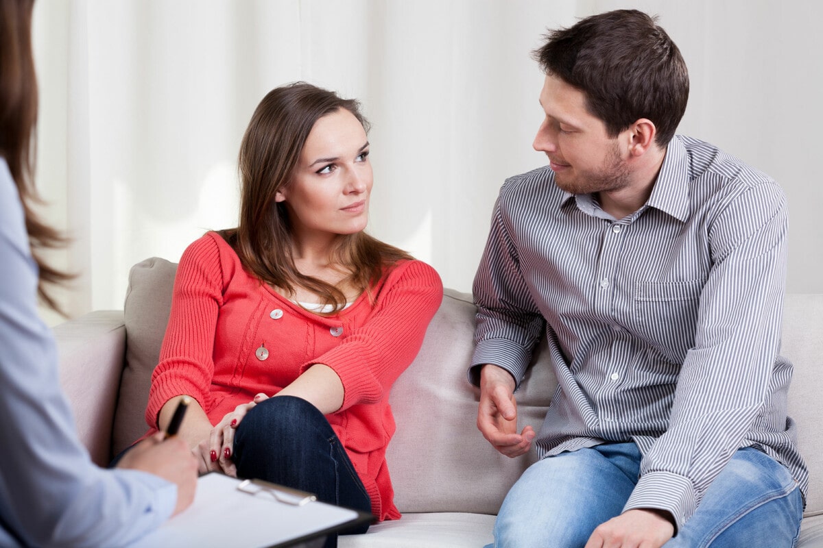 relationship counseling couple meeting with therapist relationship counseling couple meeting with therapist